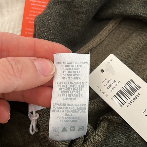 - Lovely Anthropologie sub brand Sundry pair of super soft leggings brand … - Picture 7 of 8